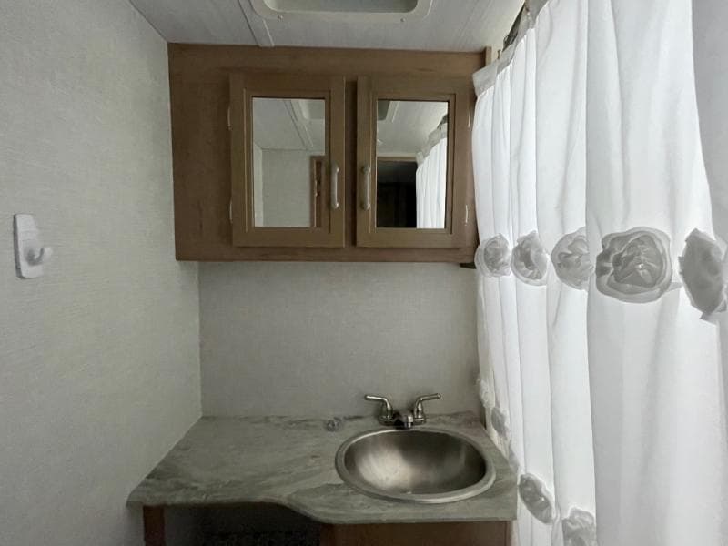 2020 Winnebago 2020 Winnebago Micro Minnie - thumbnail 13