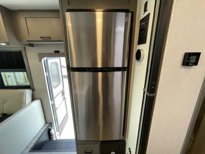 2026 Coachmen 2026 Coachmen Pursuit - thumbnail 17