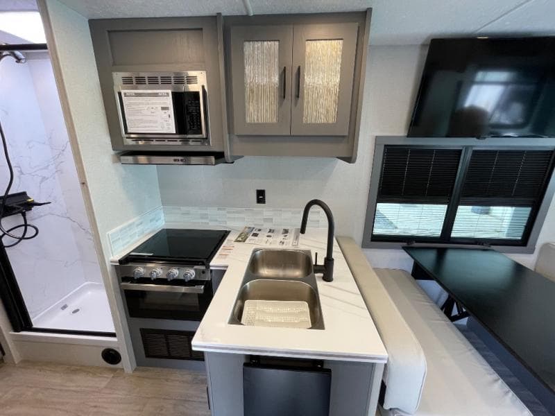 2026 Coachmen 2026 Coachmen Pursuit - thumbnail 10