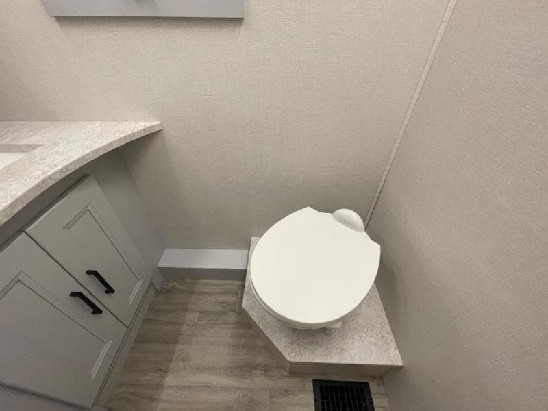 2026 Coachmen 2026 Coachmen Mirada - thumbnail 28