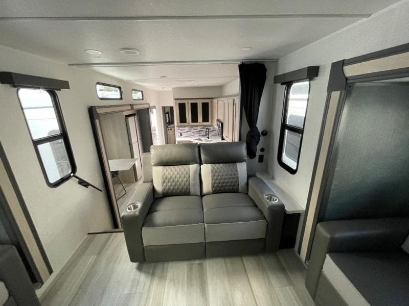 2026 Forest River 2026 Forest River Cardinal - thumbnail 32