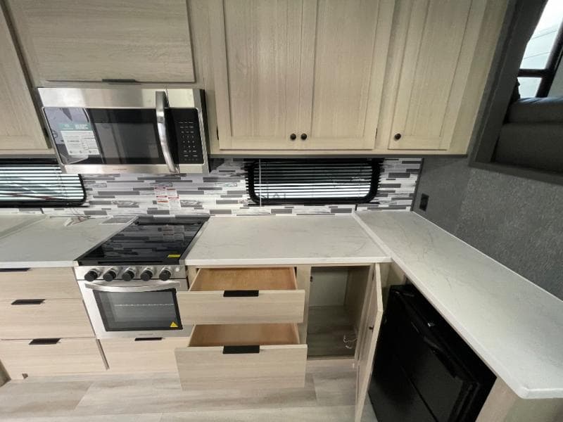 2026 Forest River 2026 Forest River Cardinal - thumbnail 39