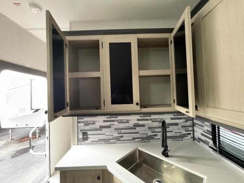 2026 Forest River 2026 Forest River Cardinal - thumbnail 45