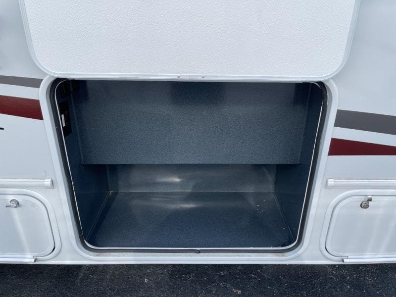 2026 Coachmen 2026 Coachmen Leprechaun - thumbnail 11