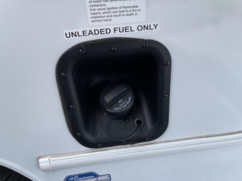 2026 Coachmen 2026 Coachmen Leprechaun - thumbnail 21