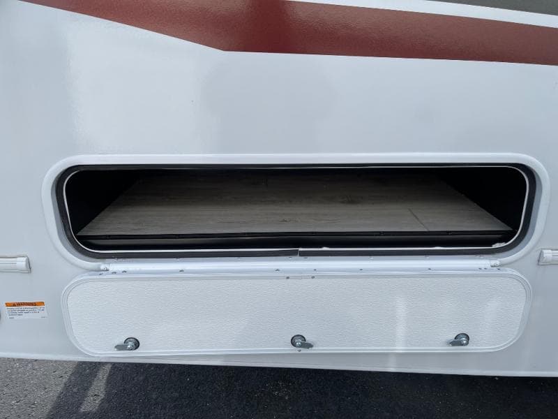 2026 Coachmen 2026 Coachmen Leprechaun - thumbnail 6