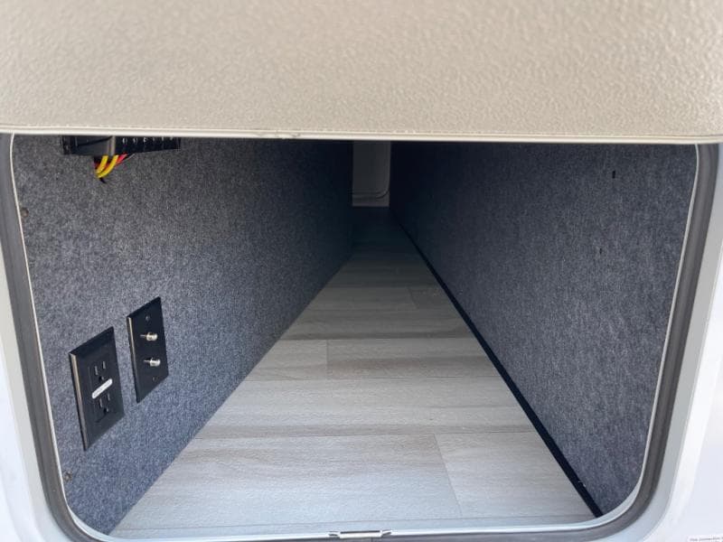 2026 Forest River 2026 Forest River Cardinal - thumbnail 11