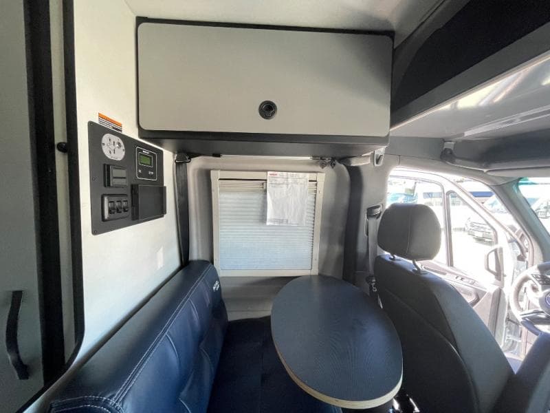 2026 Winnebago 2026 Winnebago Revel - thumbnail 10