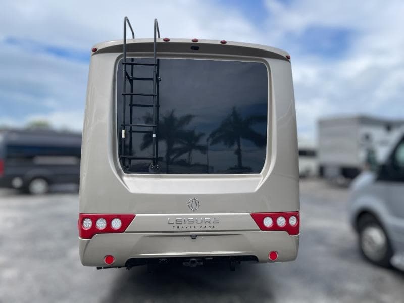 2025 Leisure Travel Vans 2025 Leisure Travel Vans Wonder - thumbnail 6
