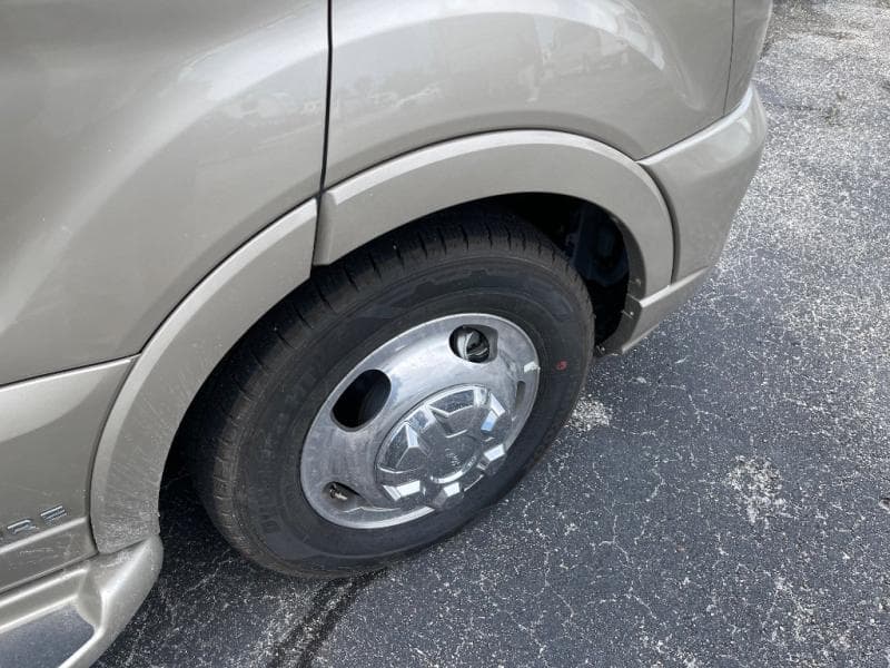 2025 Leisure Travel Vans 2025 Leisure Travel Vans Wonder - thumbnail 11