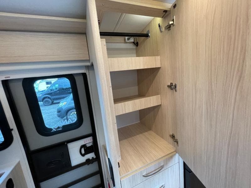 2025 Leisure Travel Vans 2025 Leisure Travel Vans Wonder - thumbnail 32