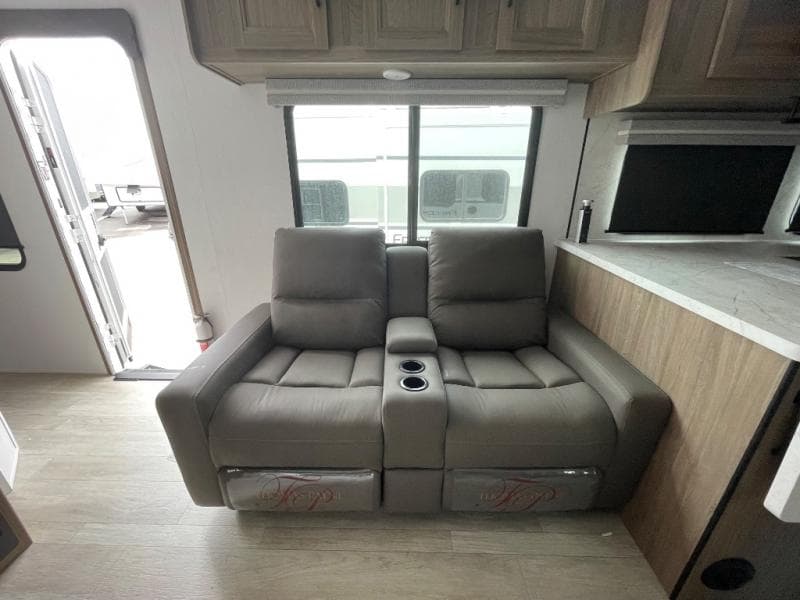 2026 Coachmen 2026 Coachmen Freedom Express - thumbnail 14