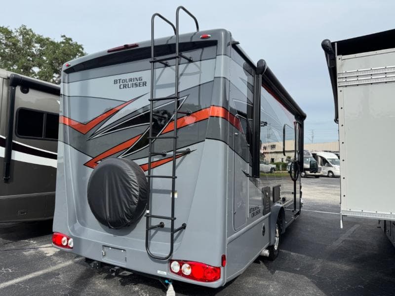 2026 Gulf Stream 2026 Gulf Stream BT Cruiser - thumbnail 5