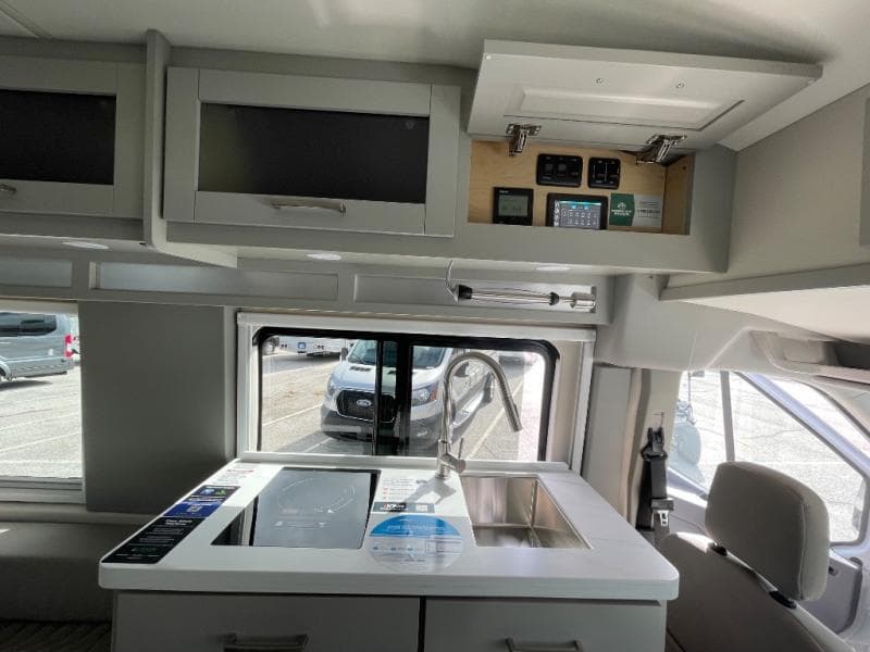 2026 Coachmen 2026 Coachmen Beyond - thumbnail 8