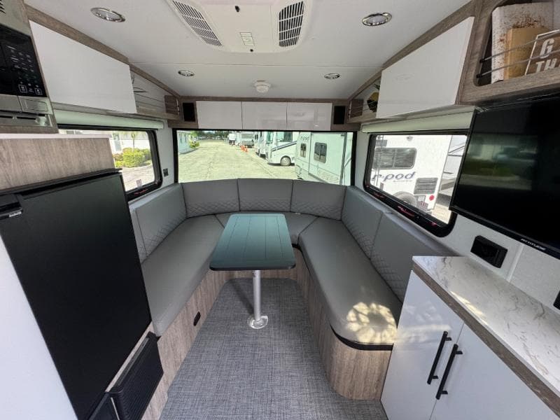 2026 inTech RV 2026 inTech RV Sol - thumbnail 8