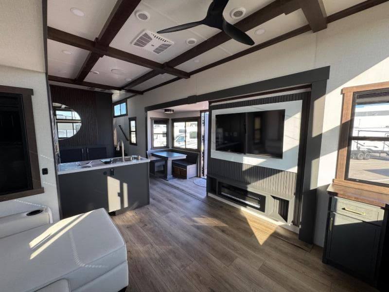 2026 Forest River 2026 Forest River CEDAR CREEK COTTAGE - thumbnail 20