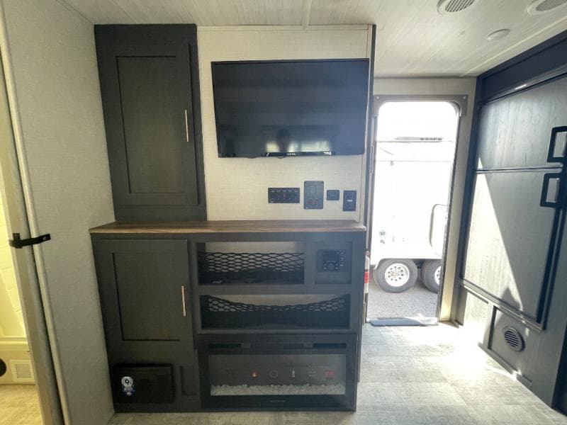 2023 Forest River 2023 Forest River R-Pod - thumbnail 11