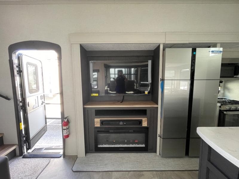 2026 Coachmen 2026 Coachmen Chaparral - thumbnail 12