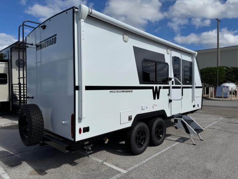 2026 Winnebago 2026 Winnebago Micro Minnie - thumbnail 5