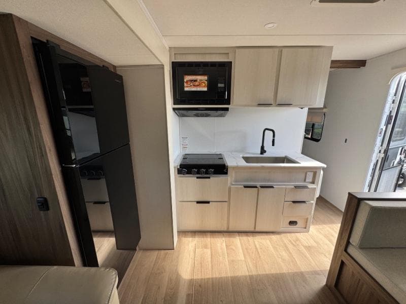 2026 Winnebago 2026 Winnebago Access - thumbnail 11