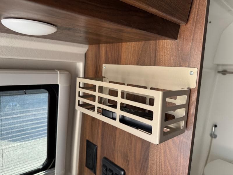 2022 Winnebago 2022 Winnebago Travato - thumbnail 12