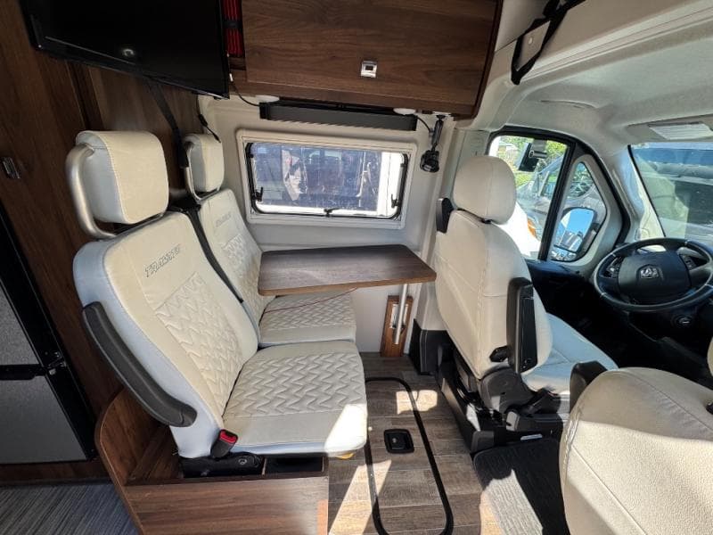 2022 Winnebago 2022 Winnebago Travato - thumbnail 13