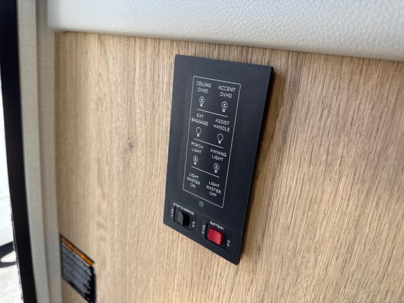 2025 Leisure Travel Vans 2025 Leisure Travel Vans Wonder - thumbnail 25