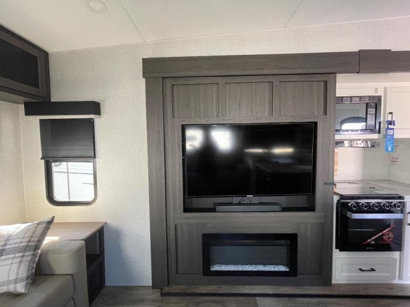 2026 Venture RV 2026 Venture RV SportTrek - thumbnail 15