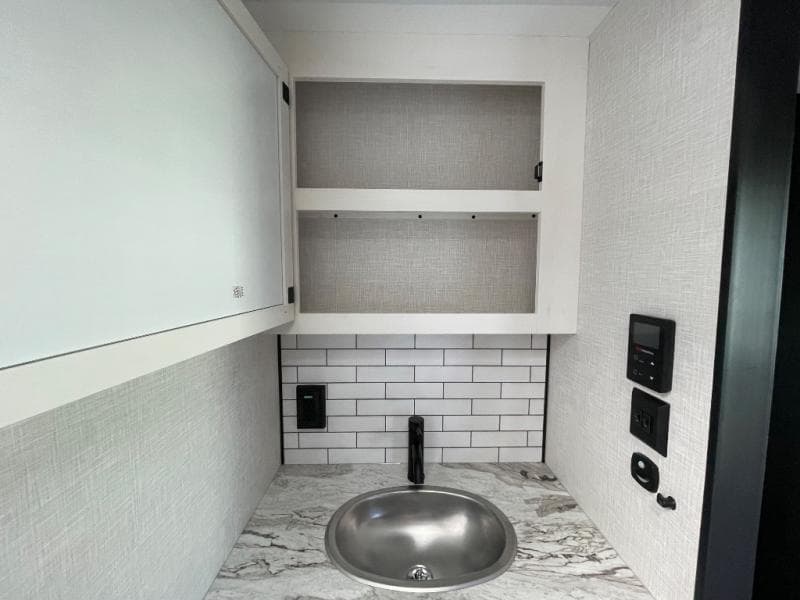 2026 Venture RV 2026 Venture RV SportTrek - thumbnail 23