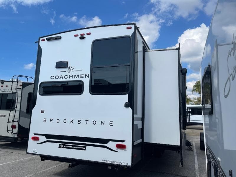 2026 Coachmen 2026 Coachmen Brookstone - thumbnail 8