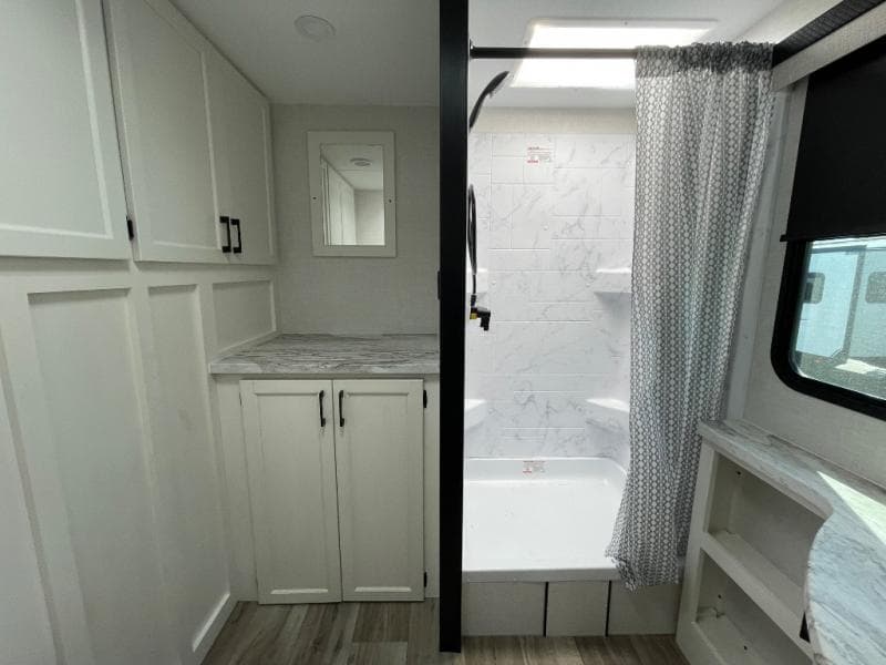 2026 Venture RV 2026 Venture RV SportTrek - thumbnail 15