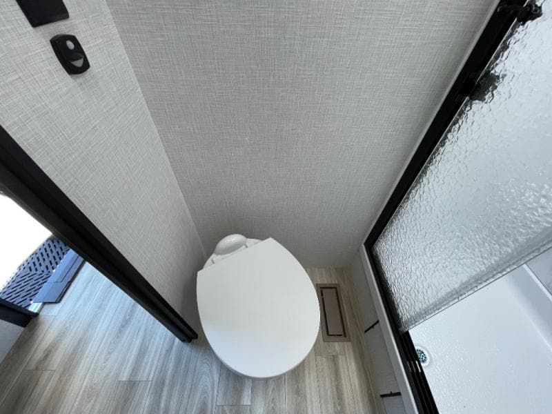 2026 Venture RV 2026 Venture RV SportTrek 5 Touring Edition - thumbnail 21