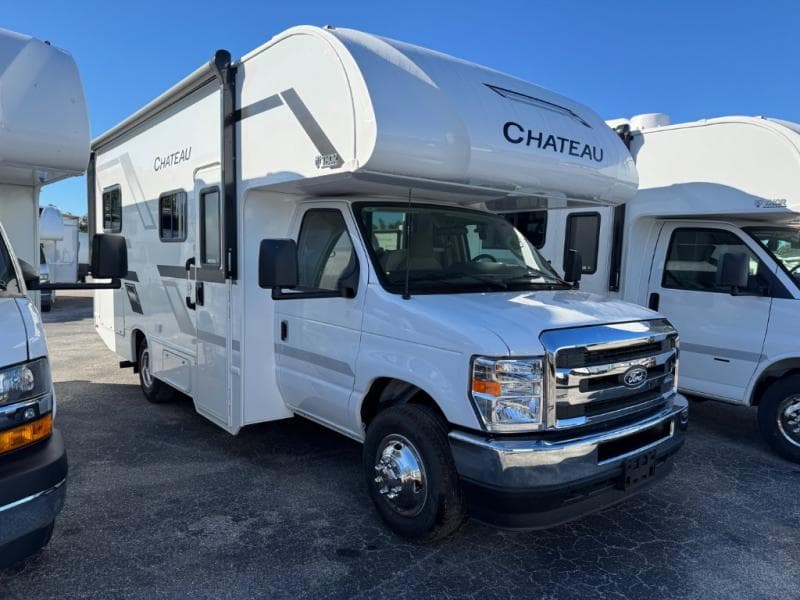 2026 Thor Motor Coach Chateau 21Z