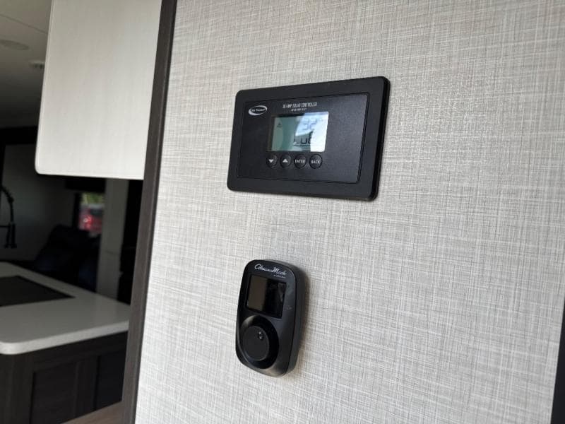 2026 Venture RV 2026 Venture RV SportTrek Touring Edition - thumbnail 28