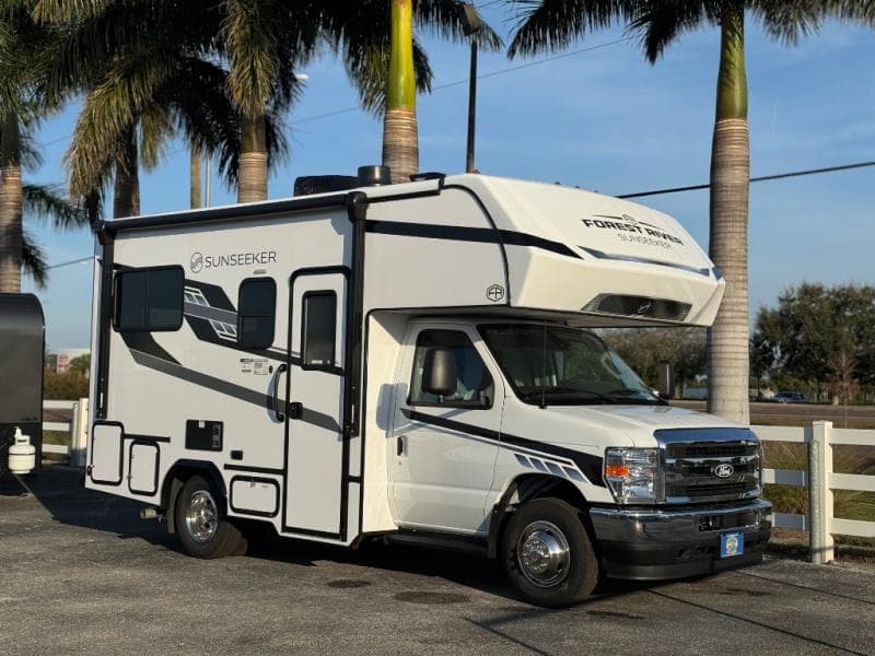 2026 Forest River Sunseeker 1950LE