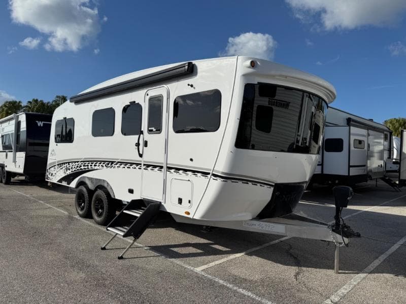 2026 inTech RV Aucta WILLOW
