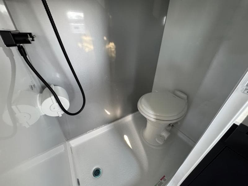 2026 inTech RV 2026 inTech RV Flyer Toy Hauler Expandable - thumbnail 14