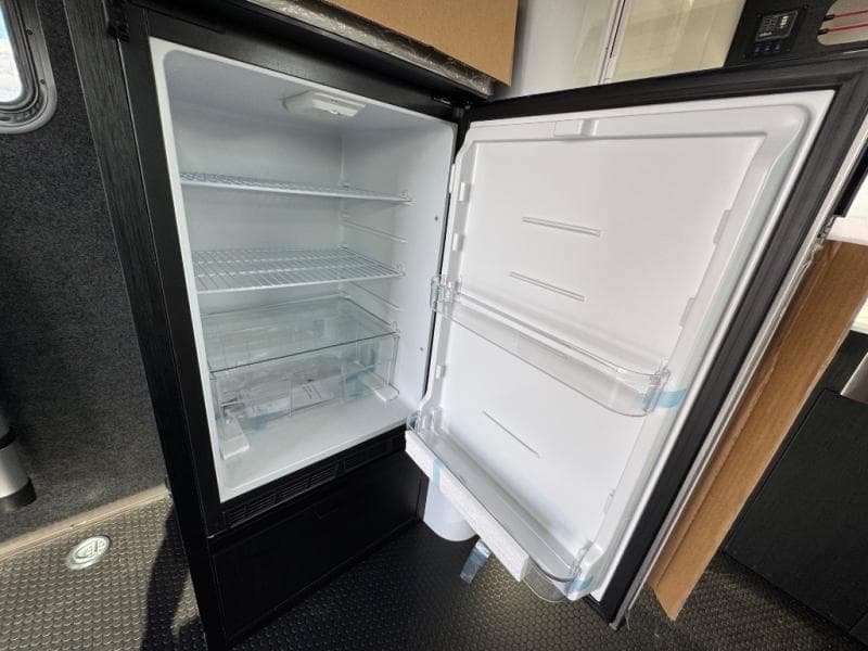 2026 inTech RV 2026 inTech RV Flyer Toy Hauler Expandable - thumbnail 15