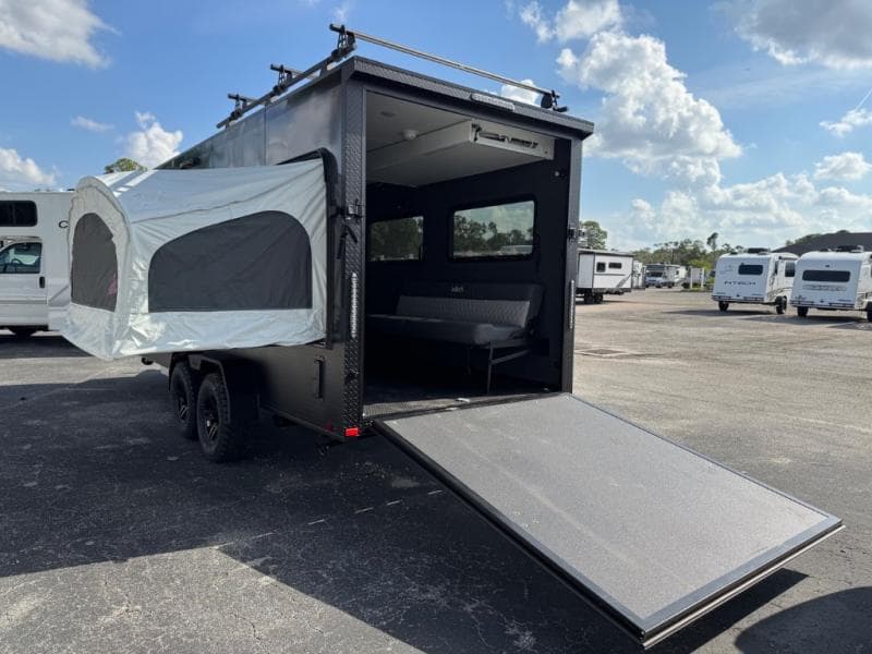 2026 inTech RV 2026 inTech RV Flyer Toy Hauler Expandable - thumbnail 3