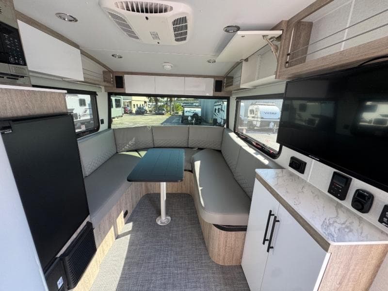 2026 inTech RV 2026 inTech RV Sol - thumbnail 7
