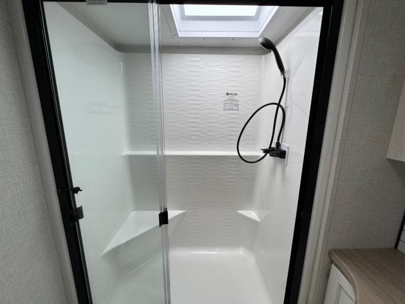 2026 Venture RV 2026 Venture RV SportTrek 5 Touring Edition - thumbnail 30