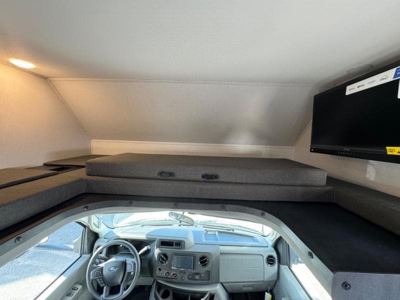 2026 Forest River 2026 Forest River Sunseeker - thumbnail 17