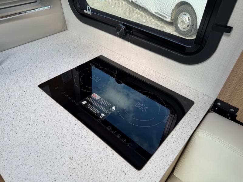 2026 Leisure Travel Vans 2026 Leisure Travel Vans Wonder - thumbnail 14