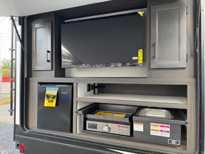 2026 Venture RV 2026 Venture RV SportTrek Touring Edition - thumbnail 6