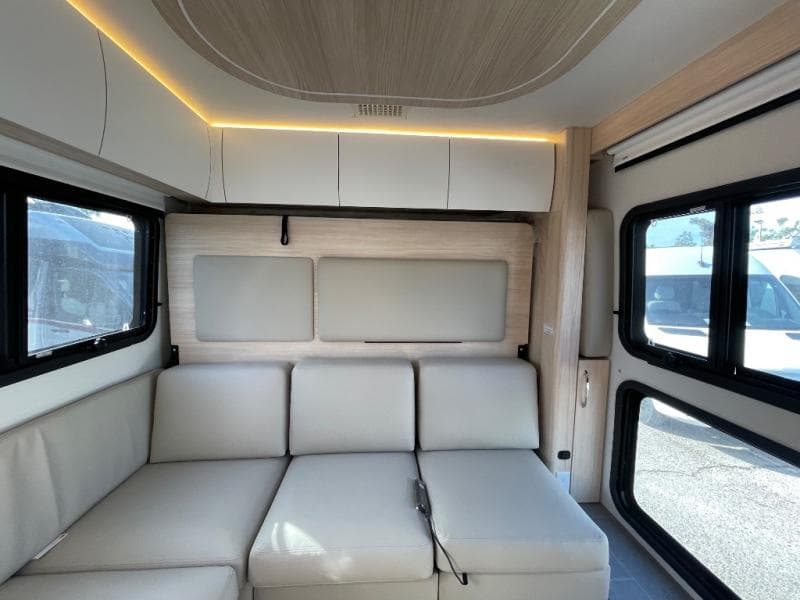 2026 Leisure Travel Vans 2026 Leisure Travel Vans Unity - thumbnail 13