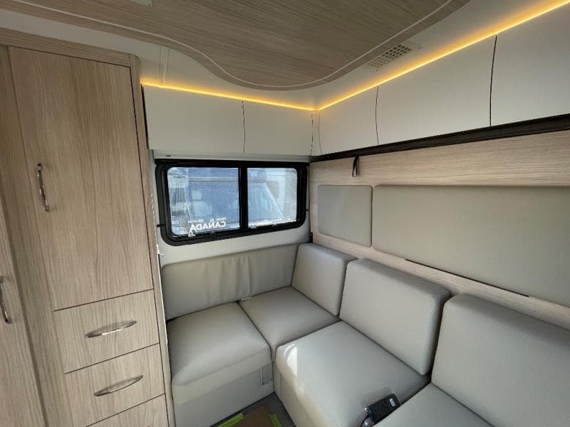 2026 Leisure Travel Vans 2026 Leisure Travel Vans Unity - thumbnail 14