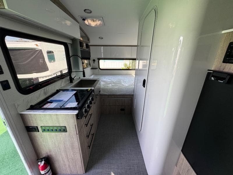 2026 inTech RV 2026 inTech RV Sol - thumbnail 7