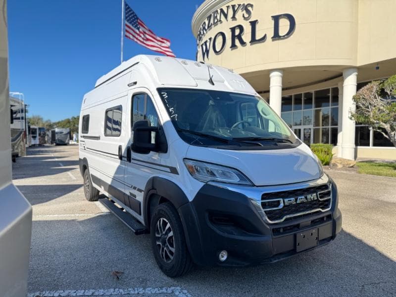2026 Winnebago Solis 59P