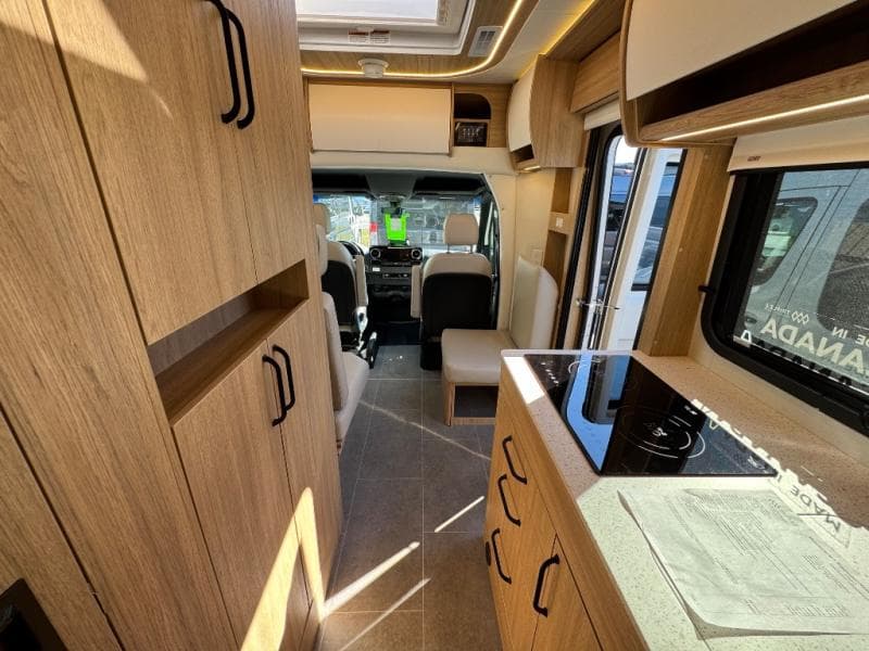 2026 Leisure Travel Vans 2026 Leisure Travel Vans Unity - thumbnail 9