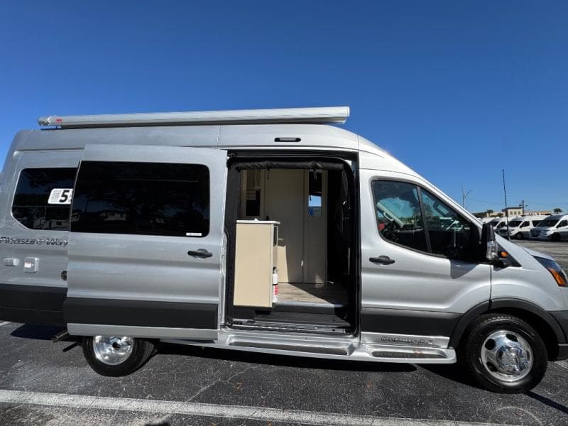 2026 Pleasure-Way 2026 Pleasure-Way Ontour - thumbnail 5